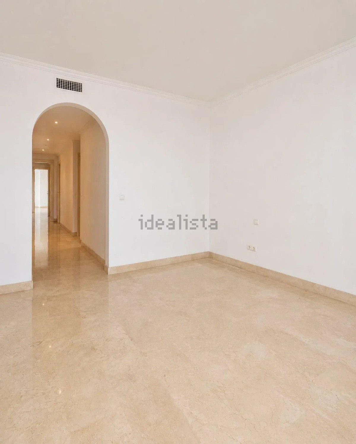 Se vende Apartamento Planta Baja de 3 dormitorios en Costa Del Sol, Málaga, España