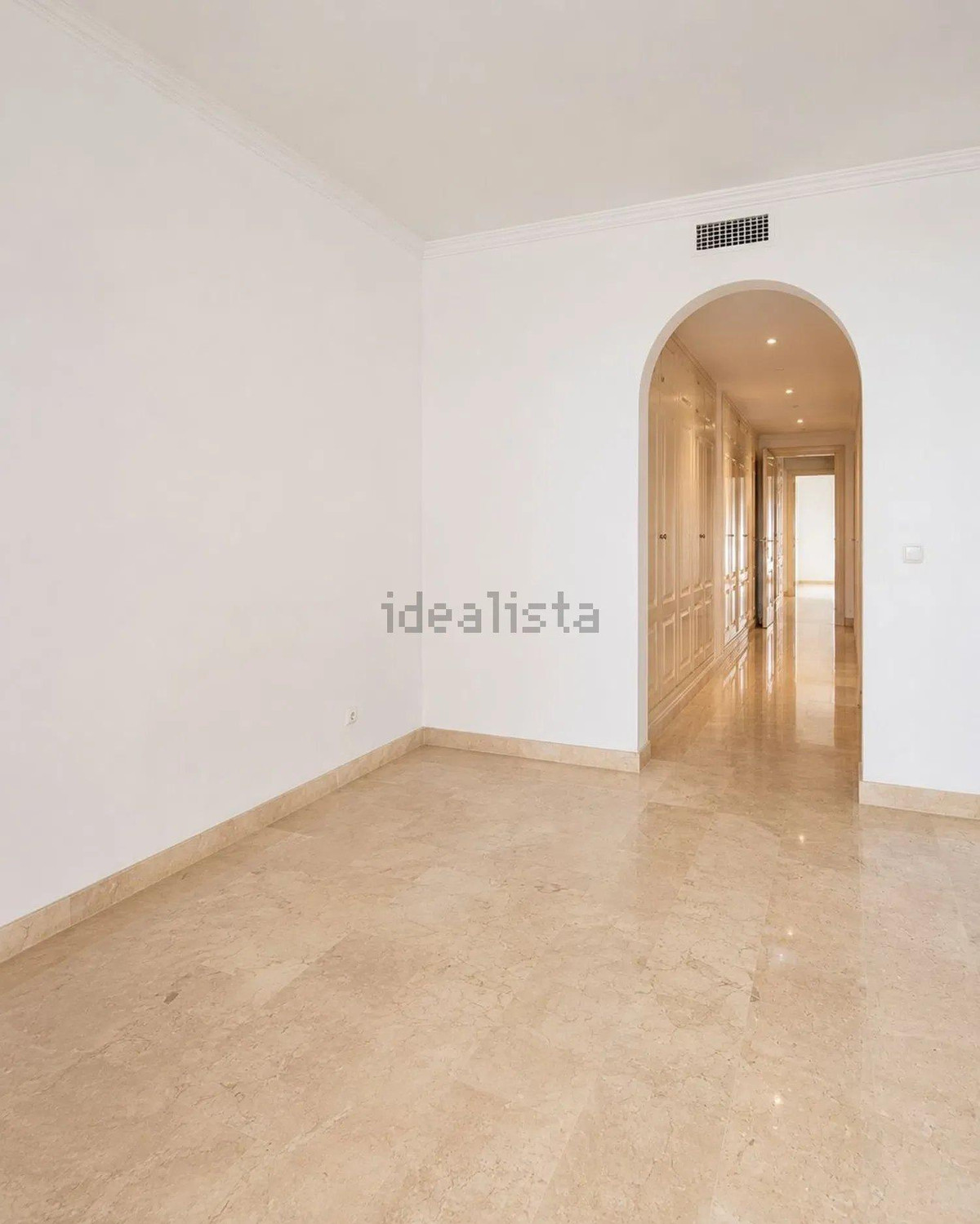 Se vende Apartamento Planta Baja de 3 dormitorios en Costa Del Sol, Málaga, España
