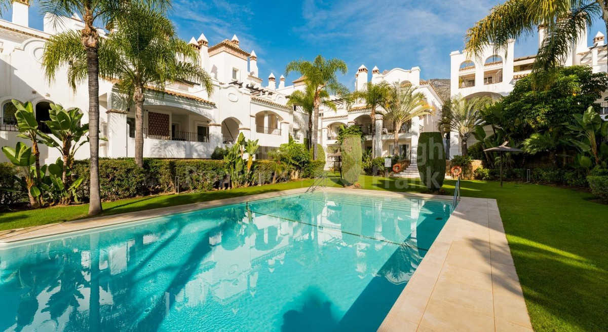 Se vende Apartamento Planta Baja de 3 dormitorios en Costa Del Sol, Málaga, España