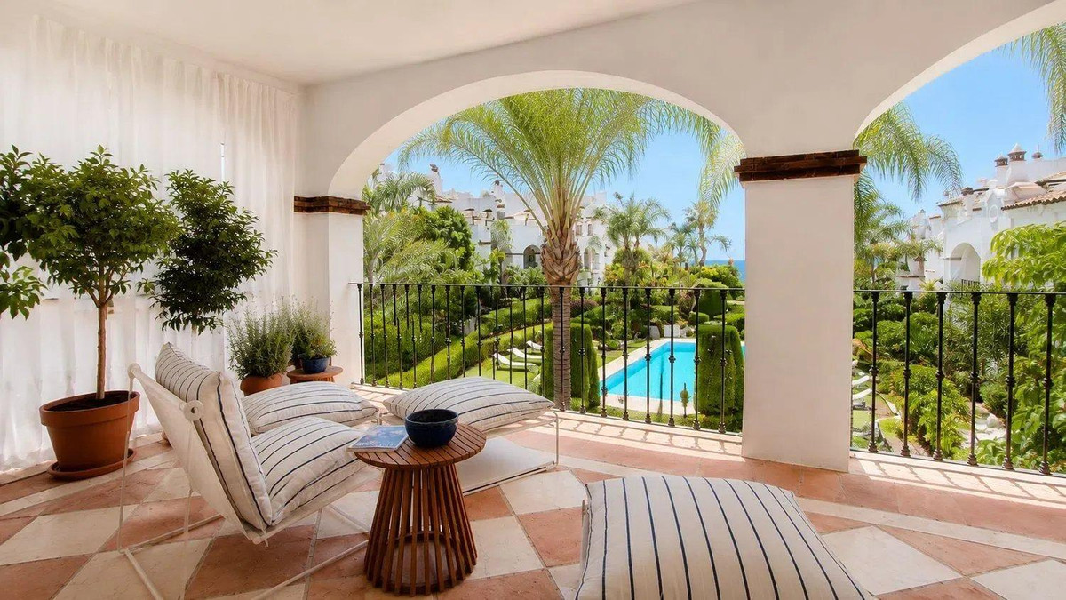 Se vende Apartamento Planta Baja de 3 dormitorios en Costa Del Sol, Málaga, España