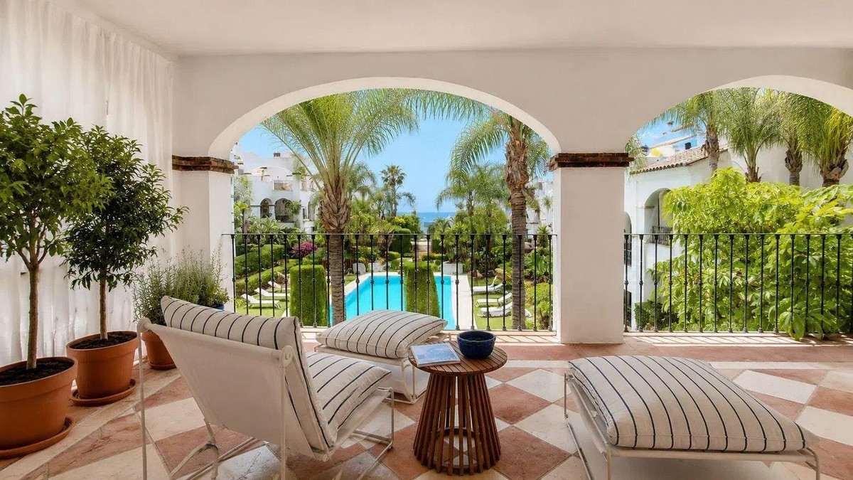 Se vende Apartamento Planta Baja de 3 dormitorios en Costa Del Sol, Málaga, España