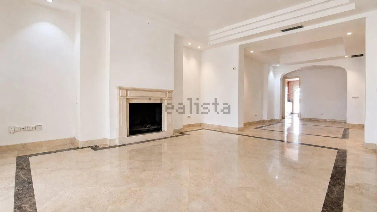 Se vende Apartamento Planta Baja de 3 dormitorios en Costa Del Sol, Málaga, España