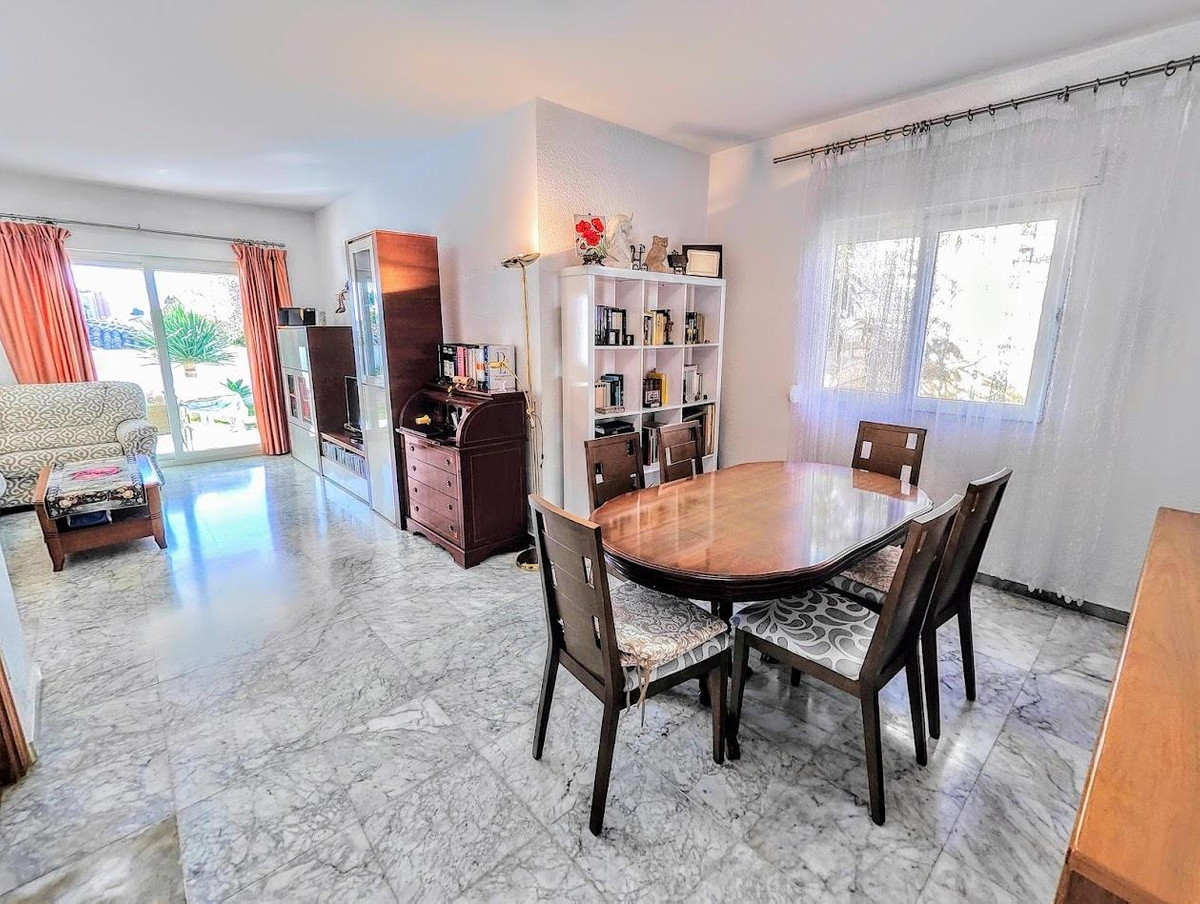 4 Bed Townhouse for sale in Benalmadena Costa Costa Del Sol, Málaga, Spain