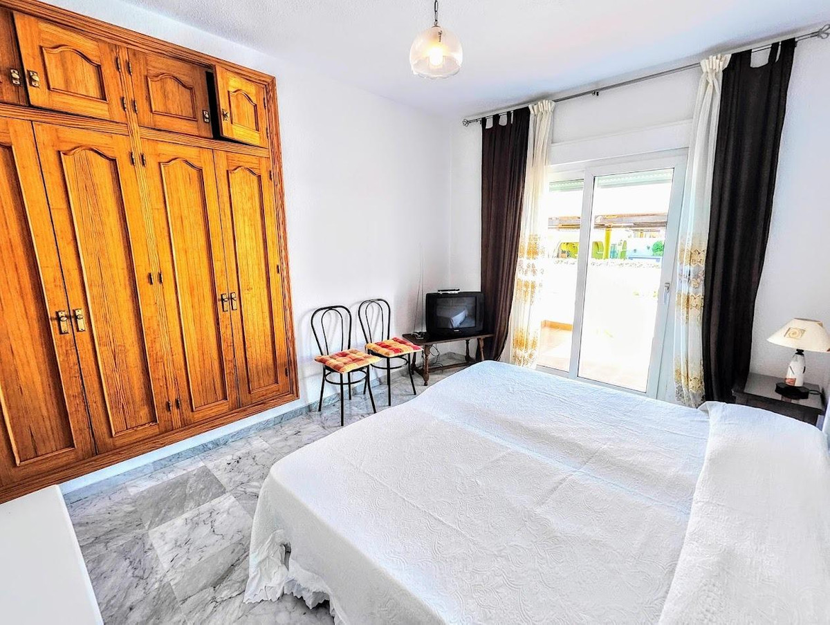 4 Bed Townhouse for sale in Benalmadena Costa Costa Del Sol, Málaga, Spain
