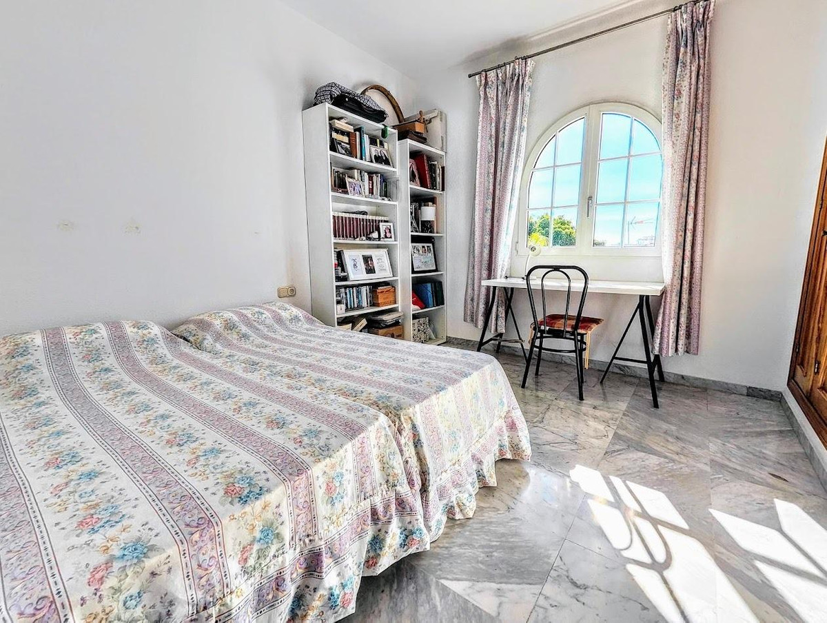 4 Bed Townhouse for sale in Benalmadena Costa Costa Del Sol, Málaga, Spain
