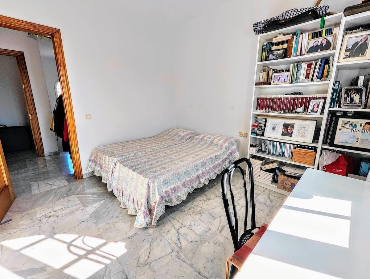 4 Bed Townhouse for sale in Benalmadena Costa Costa Del Sol, Málaga, Spain