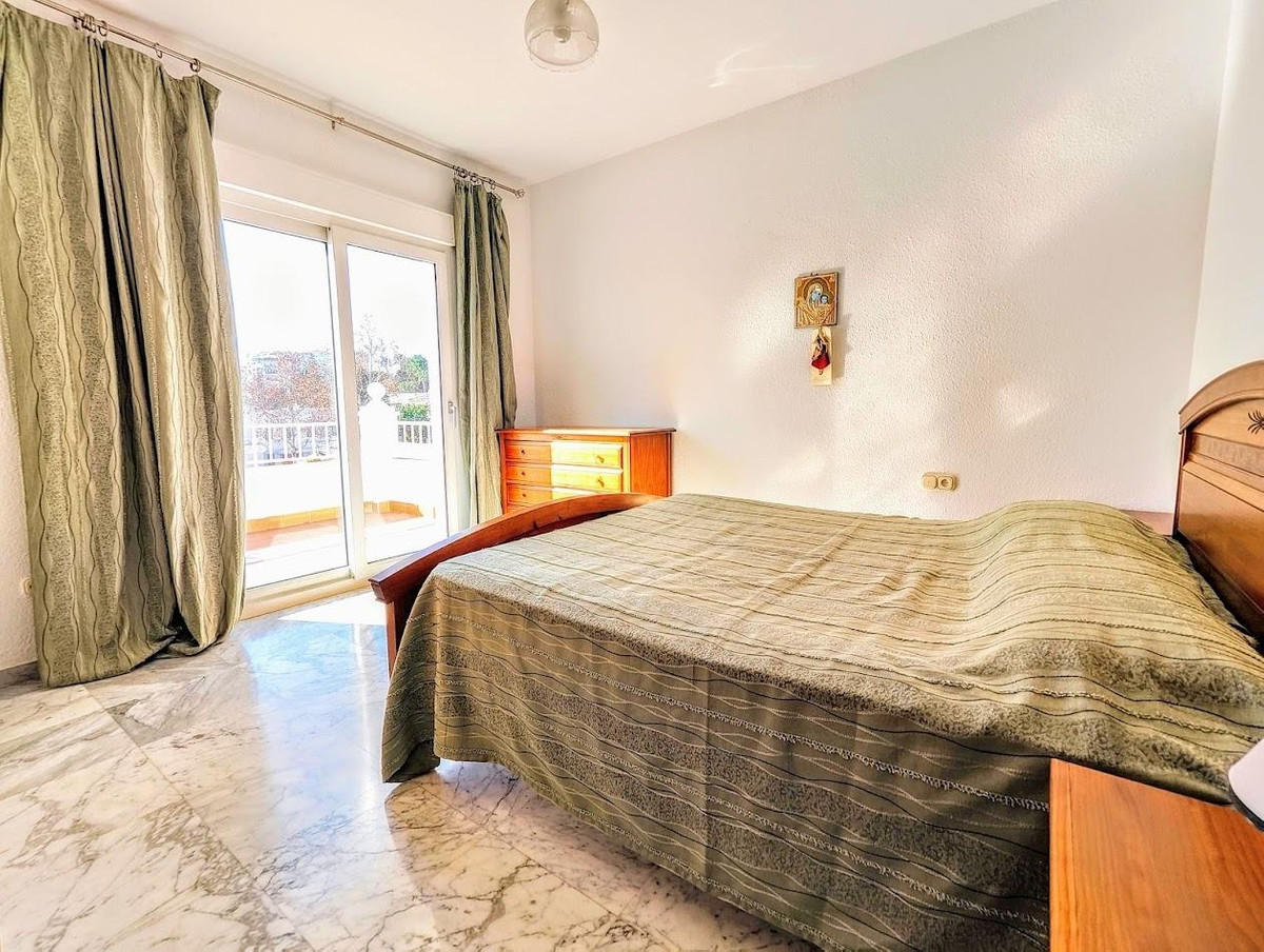 4 Bed Townhouse for sale in Benalmadena Costa Costa Del Sol, Málaga, Spain