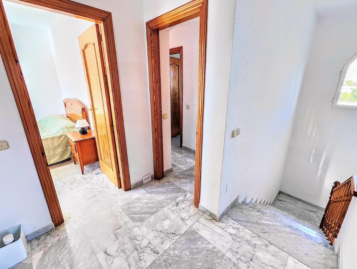 4 Bed Townhouse for sale in Benalmadena Costa Costa Del Sol, Málaga, Spain