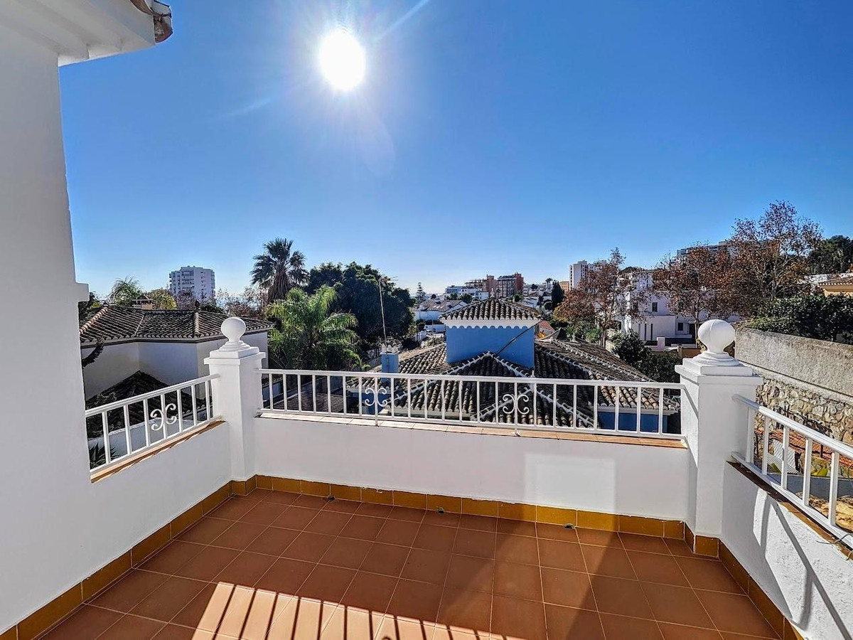 4 Bed Townhouse for sale in Benalmadena Costa Costa Del Sol, Málaga, Spain