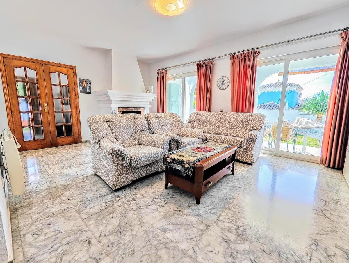 4 Bed Townhouse for sale in Benalmadena Costa Costa Del Sol, Málaga, Spain