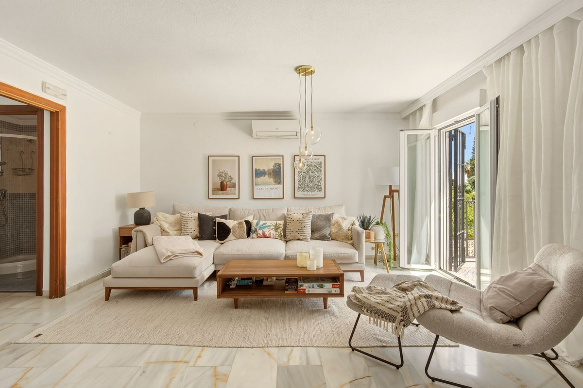 5 Bed Townhouse for sale in Torremolinos Costa Del Sol, Málaga, Spain