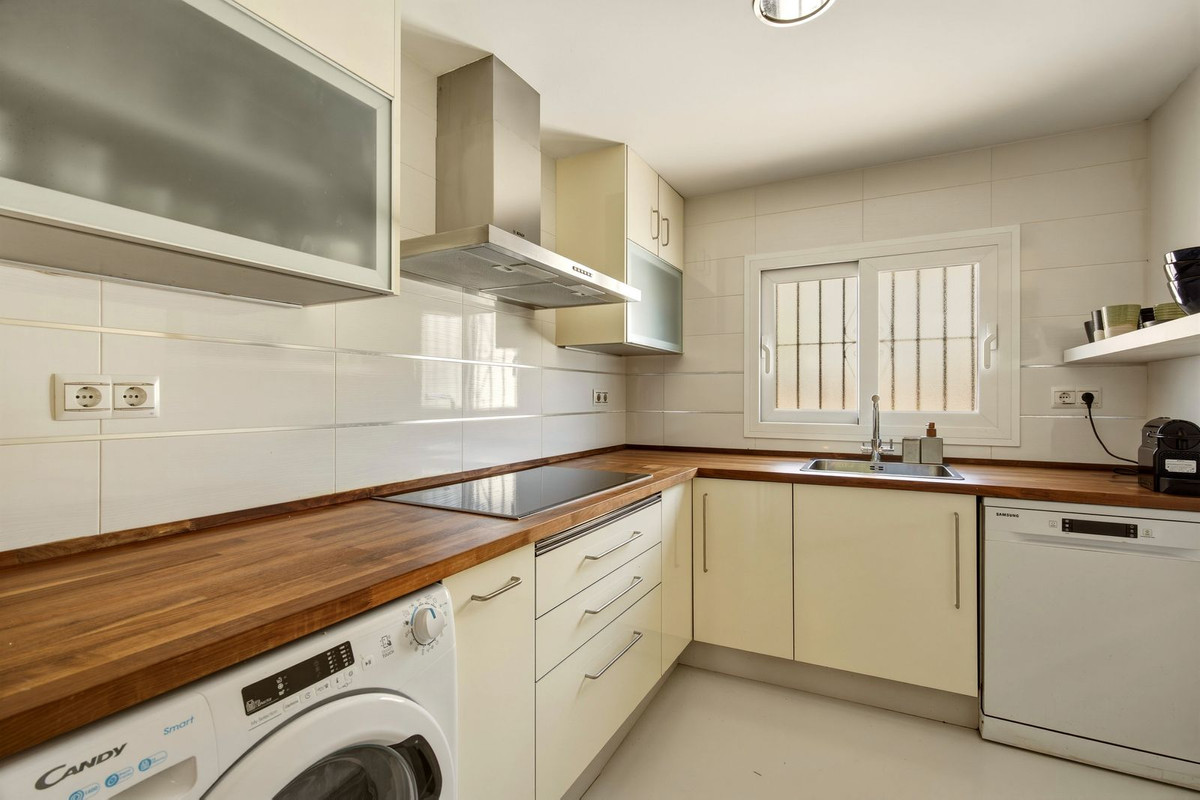 Se vende Adosada de 5 dormitorios en Costa Del Sol, Málaga, España