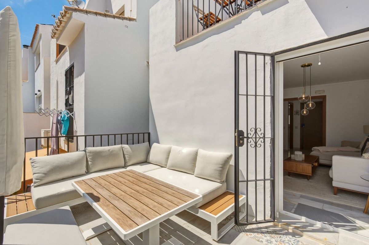 Se vende Adosada de 5 dormitorios en Costa Del Sol, Málaga, España