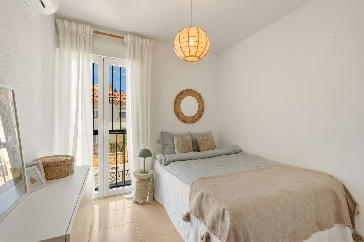 Se vende Adosada de 5 dormitorios en Costa Del Sol, Málaga, España