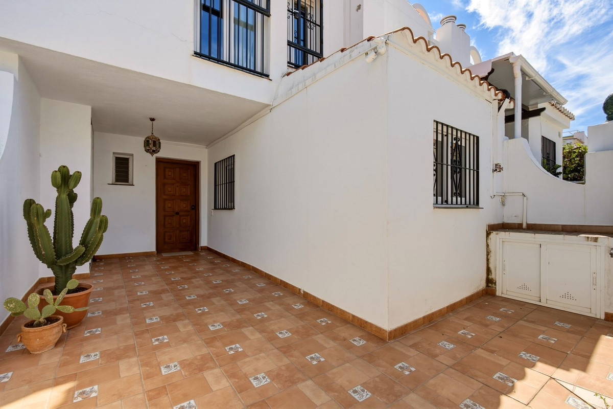 Se vende Adosada de 5 dormitorios en Costa Del Sol, Málaga, España