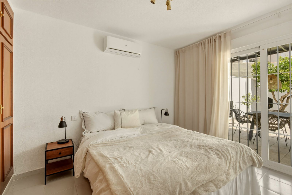Se vende Adosada de 5 dormitorios en Costa Del Sol, Málaga, España