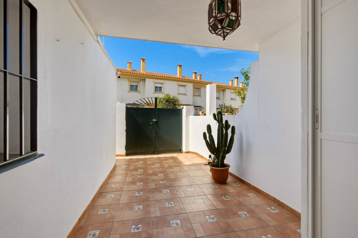 Se vende Adosada de 5 dormitorios en Costa Del Sol, Málaga, España