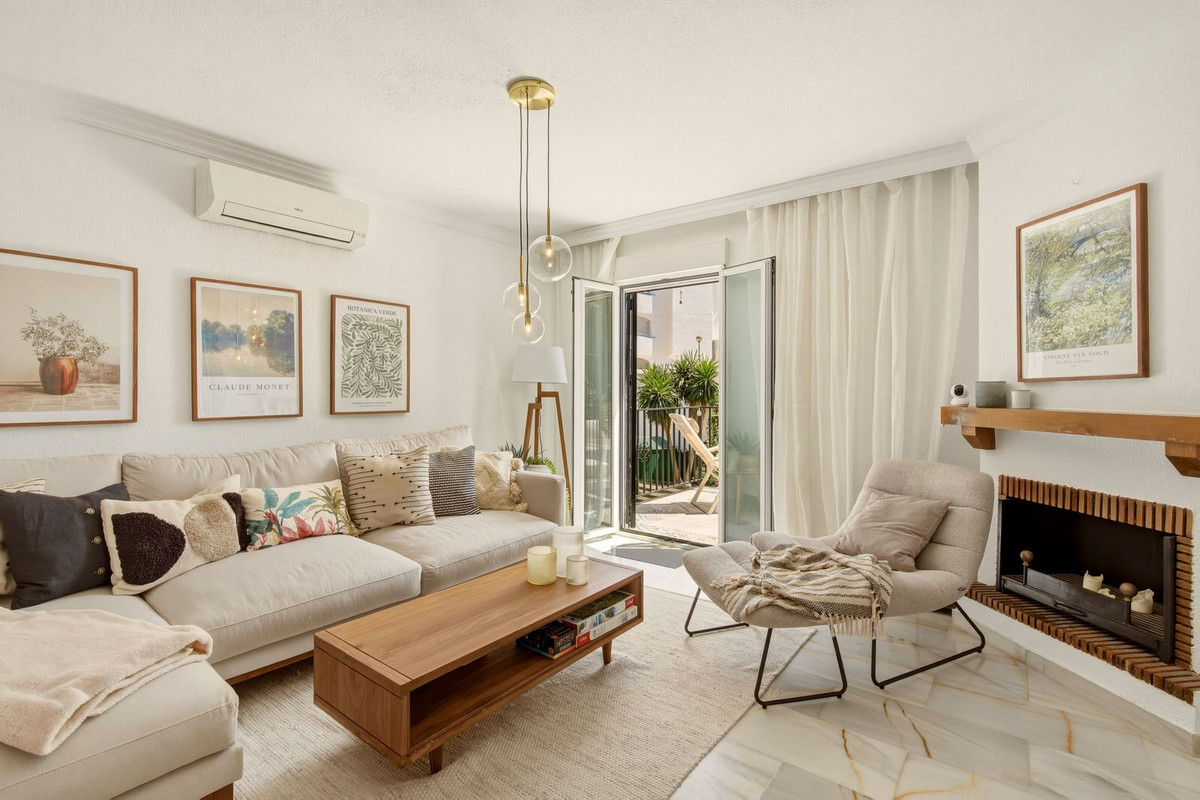 Se vende Adosada de 5 dormitorios en Costa Del Sol, Málaga, España