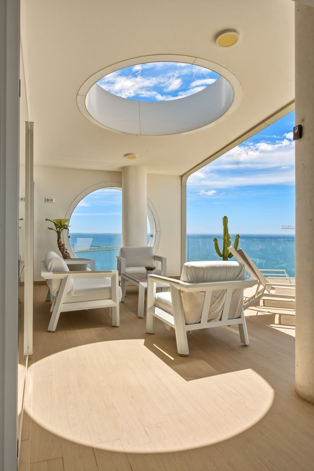 4 Bed Apartment for sale in Fuengirola Costa Del Sol, Málaga, Spain