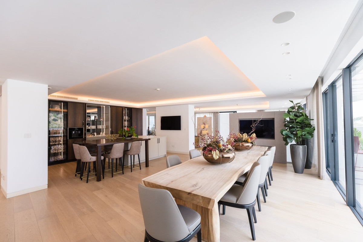 3 Bed Apartment for sale in Marbella Costa Del Sol, Málaga, Spain