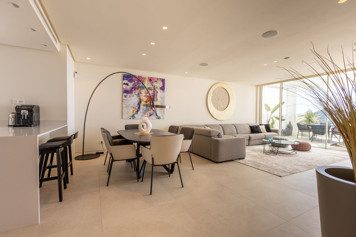 3 Bed Apartment for sale in Marbella Costa Del Sol, Málaga, Spain