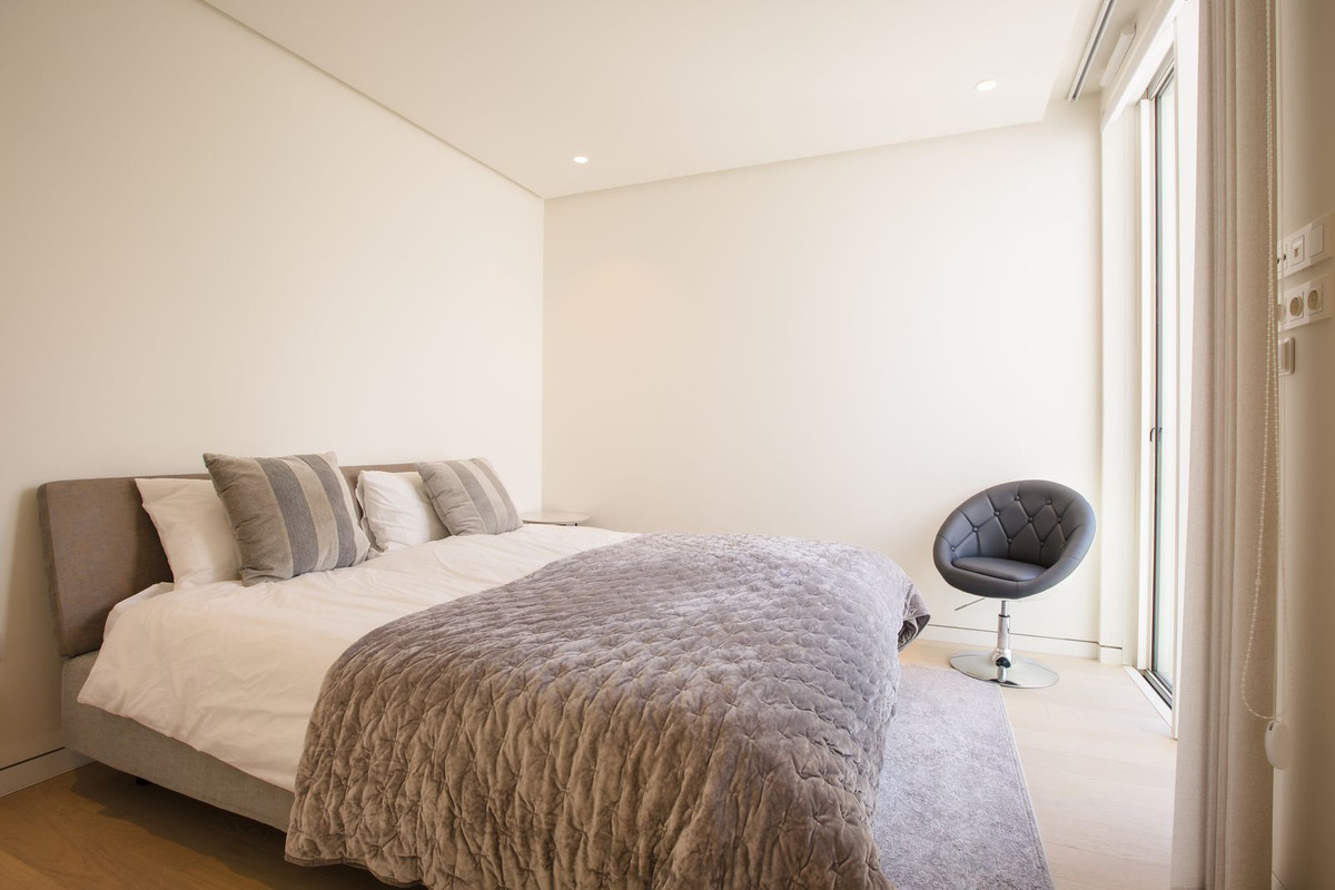 3 Bed Apartment for sale in Marbella Costa Del Sol, Málaga, Spain