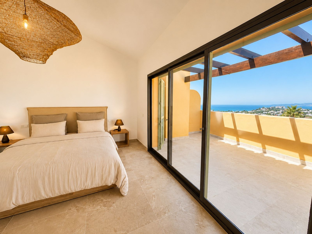 3 Bed Apartment for sale in Los Flamingos Costa Del Sol, Málaga, Spain
