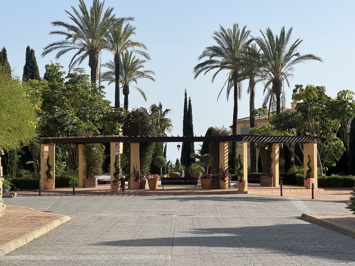 3 Bed Apartment for sale in Los Flamingos Costa Del Sol, Málaga, Spain