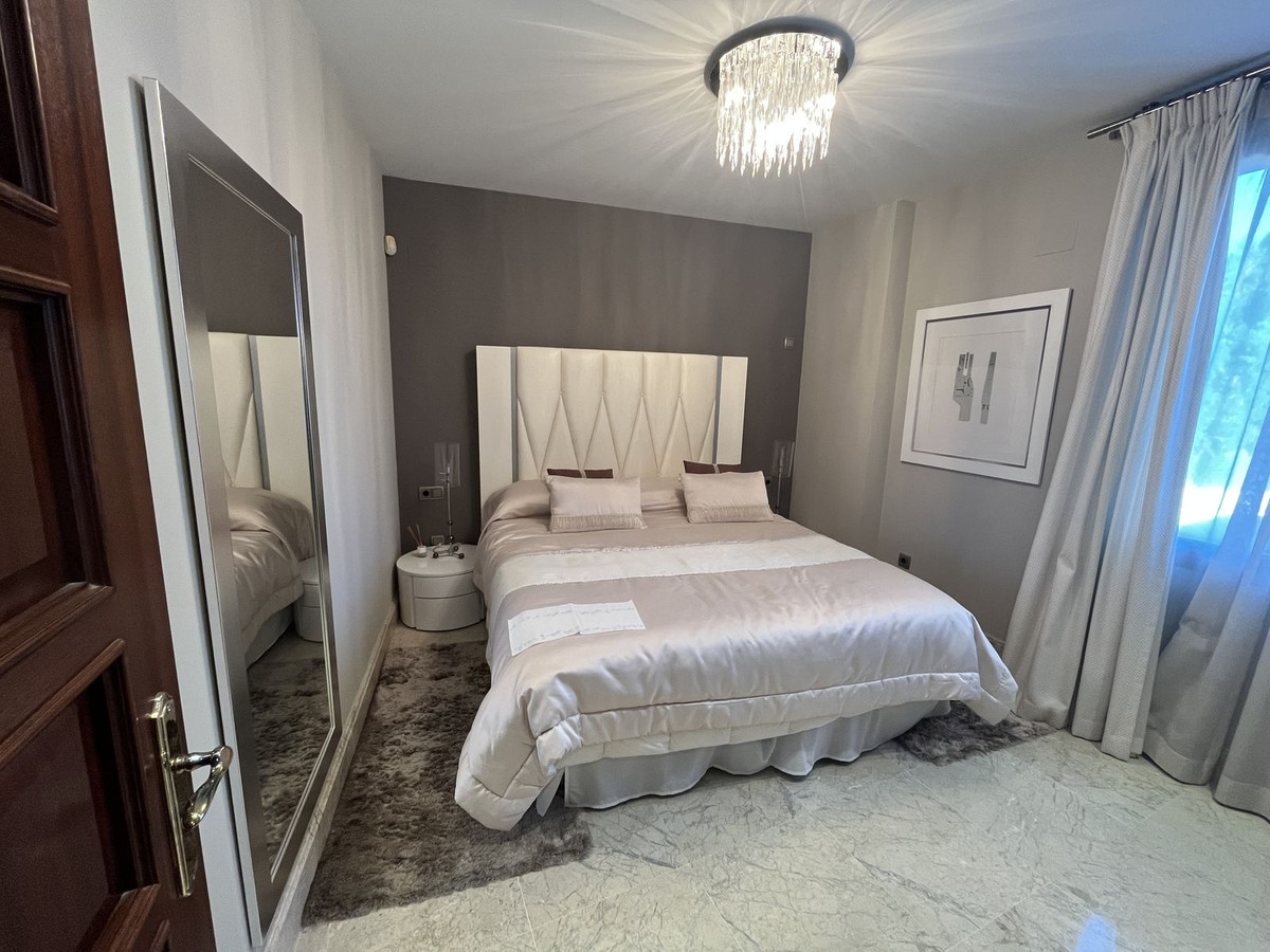 Se vende Apartamento Planta Baja de 3 dormitorios en Costa Del Sol, Málaga, España