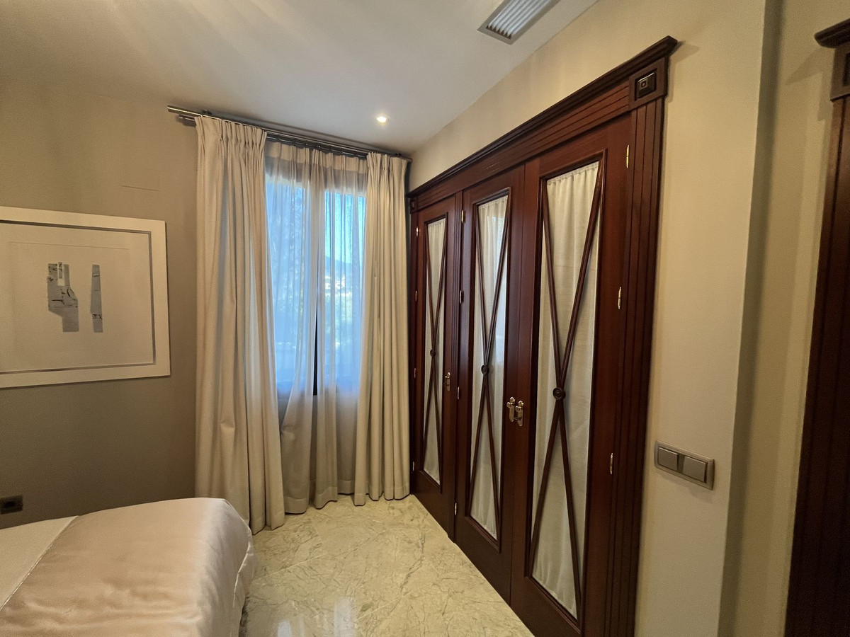 Se vende Apartamento Planta Baja de 3 dormitorios en Costa Del Sol, Málaga, España