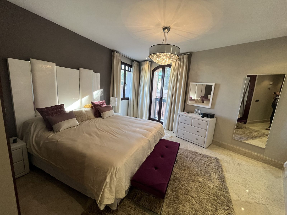 Se vende Apartamento Planta Baja de 3 dormitorios en Costa Del Sol, Málaga, España