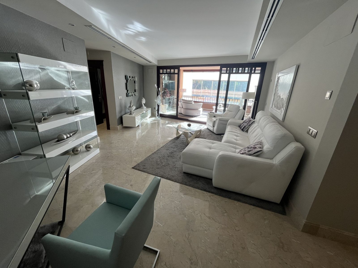 Se vende Apartamento Planta Baja de 3 dormitorios en Costa Del Sol, Málaga, España