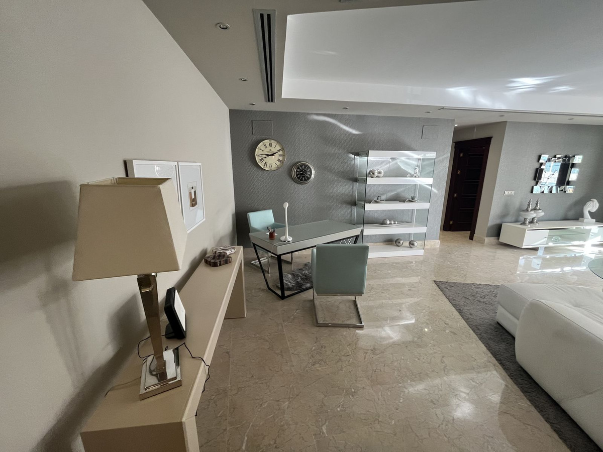 Se vende Apartamento Planta Baja de 3 dormitorios en Costa Del Sol, Málaga, España