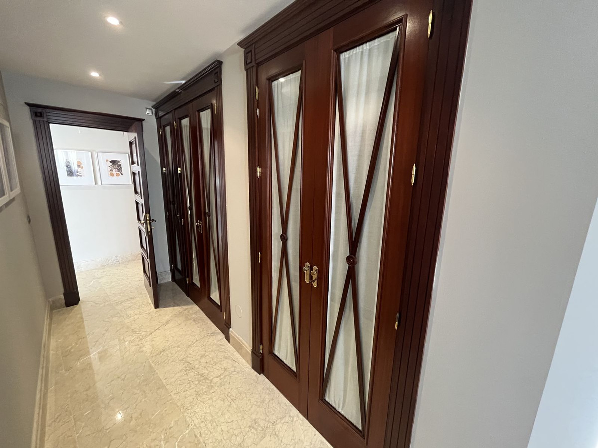 Se vende Apartamento Planta Baja de 3 dormitorios en Costa Del Sol, Málaga, España