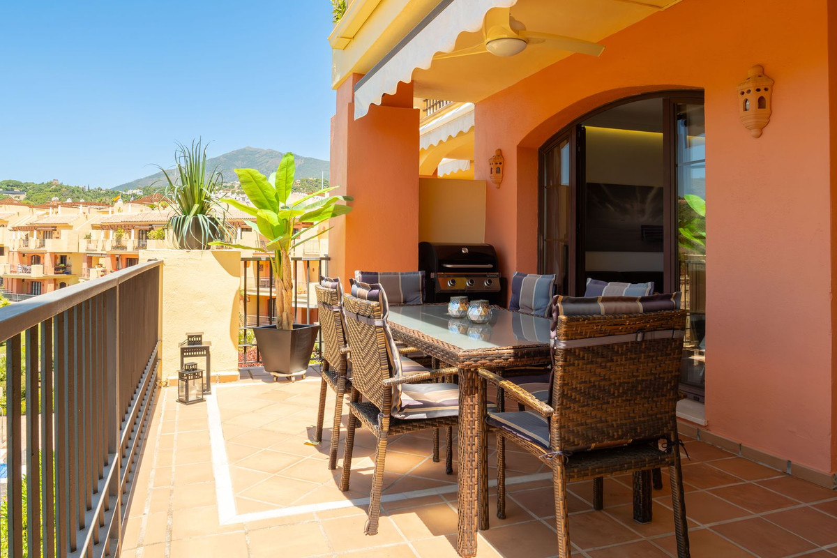 Se vende Apartamento Planta Media de 3 dormitorios en Costa Del Sol, Málaga, España