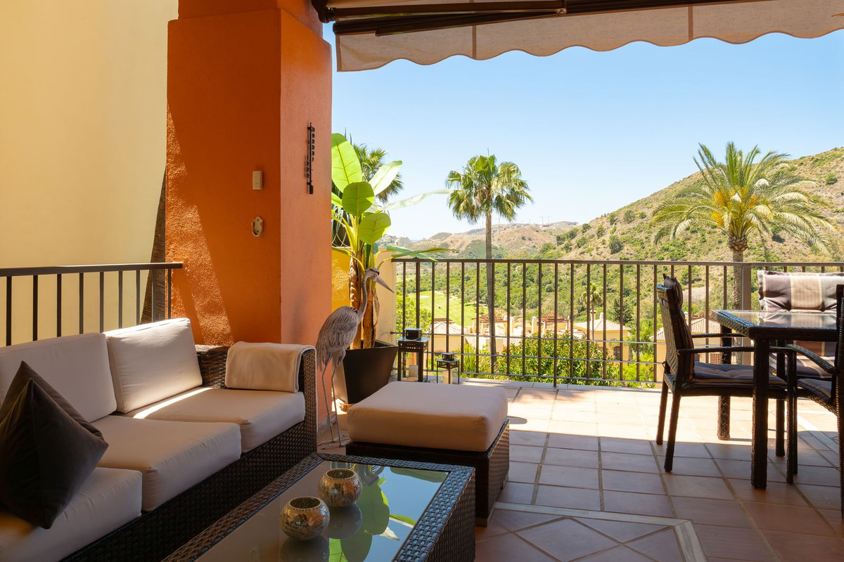 Se vende Apartamento Planta Media de 3 dormitorios en Costa Del Sol, Málaga, España