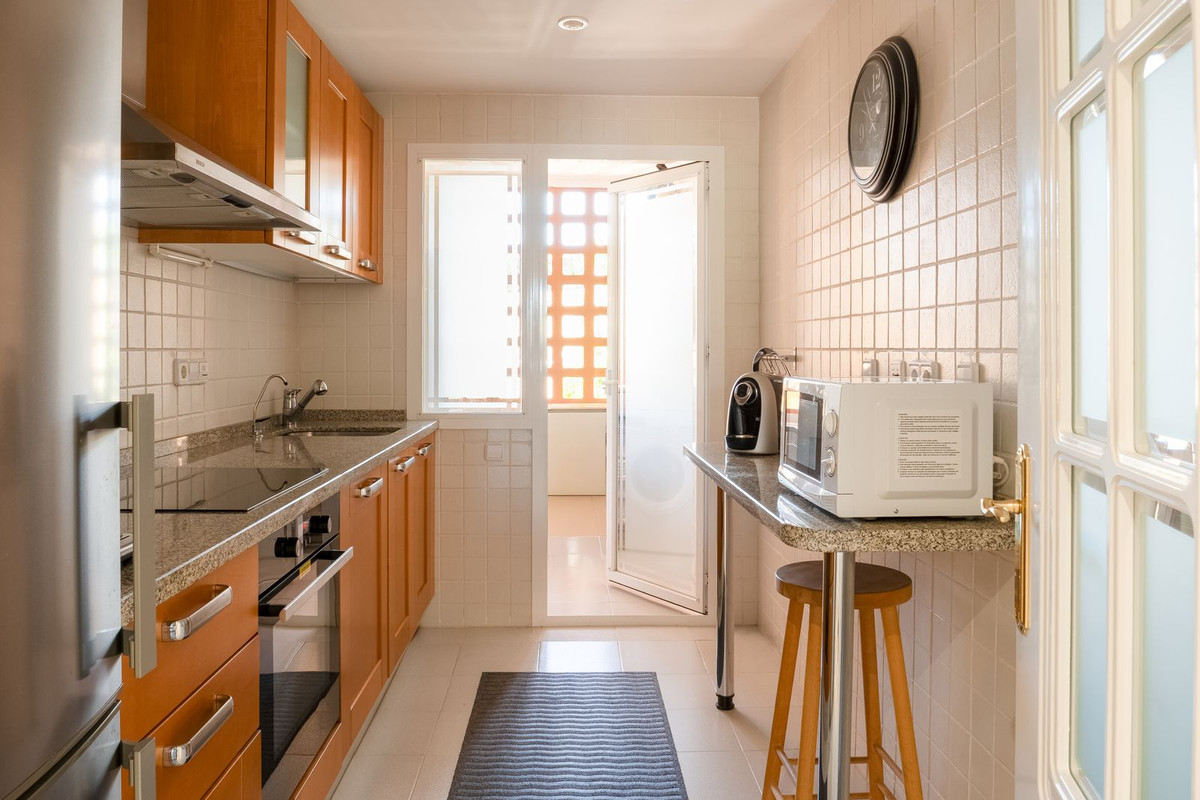 Se vende Apartamento Planta Media de 3 dormitorios en Costa Del Sol, Málaga, España