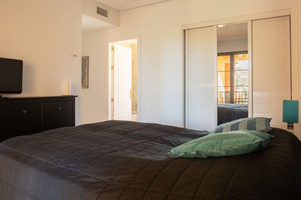 Se vende Apartamento Planta Media de 3 dormitorios en Costa Del Sol, Málaga, España