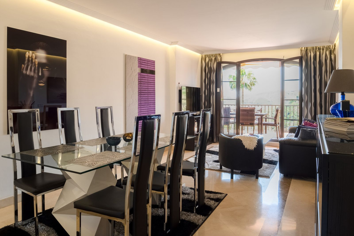 Se vende Apartamento Planta Media de 3 dormitorios en Costa Del Sol, Málaga, España