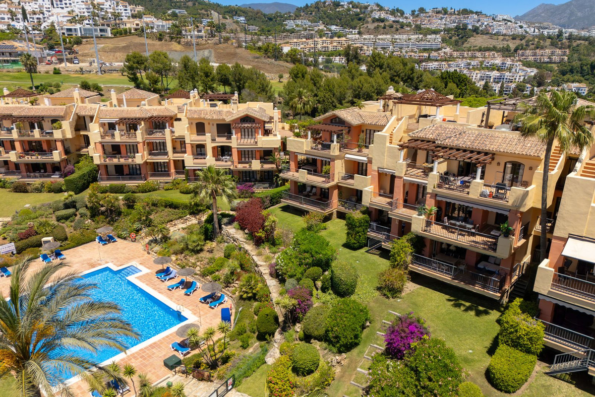 Se vende Apartamento Planta Media de 3 dormitorios en Costa Del Sol, Málaga, España