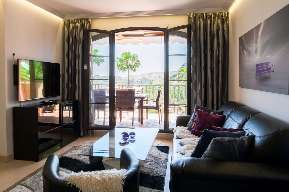 Se vende Apartamento Planta Media de 3 dormitorios en Costa Del Sol, Málaga, España