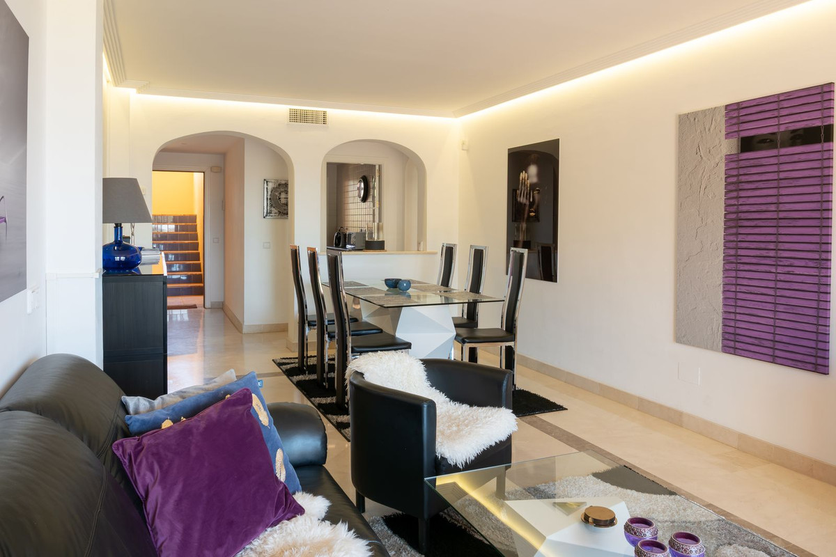 Se vende Apartamento Planta Media de 3 dormitorios en Costa Del Sol, Málaga, España