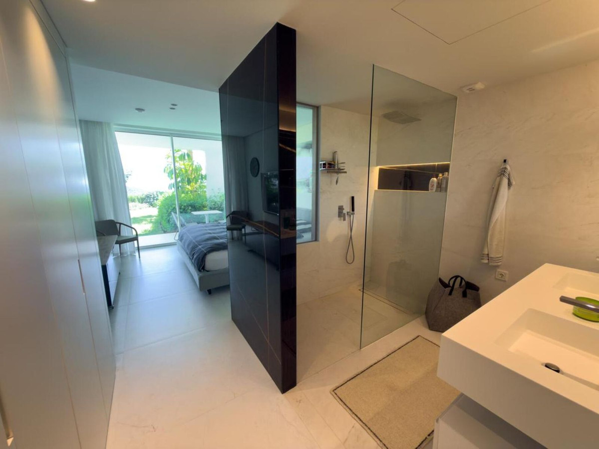 Se vende Apartamento Planta Baja de 3 dormitorios en Costa Del Sol, Málaga, España