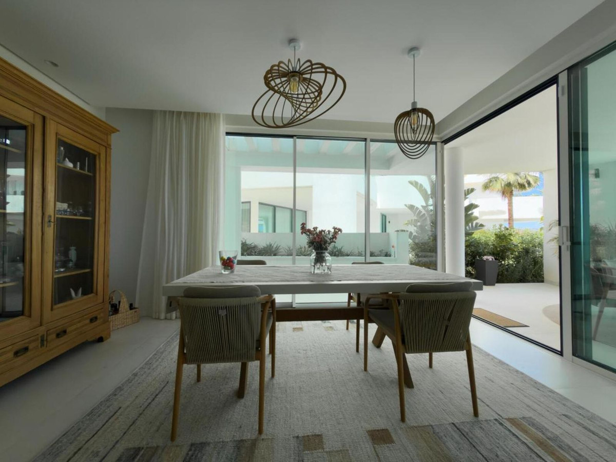Se vende Apartamento Planta Baja de 3 dormitorios en Costa Del Sol, Málaga, España