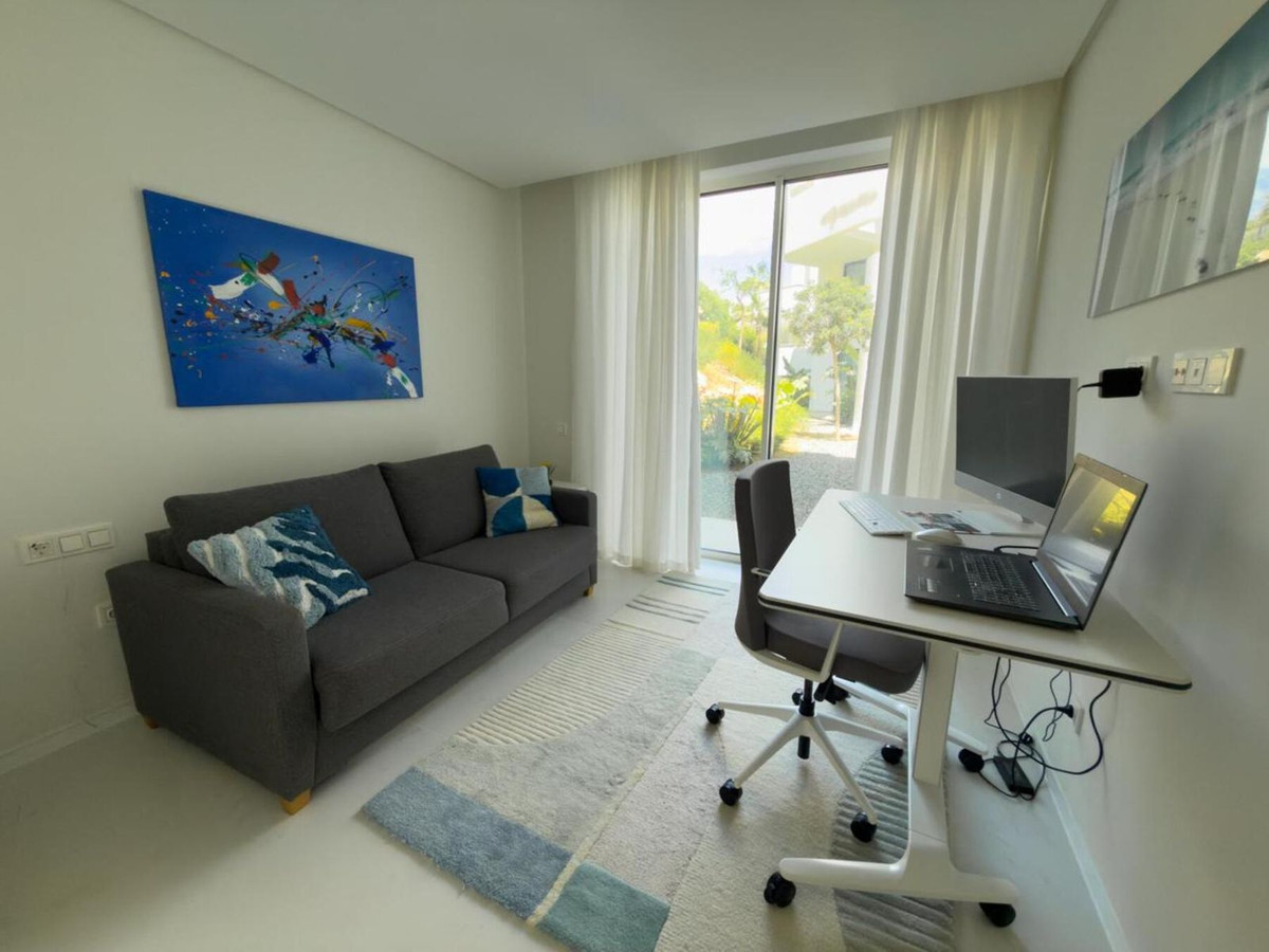 Se vende Apartamento Planta Baja de 3 dormitorios en Costa Del Sol, Málaga, España