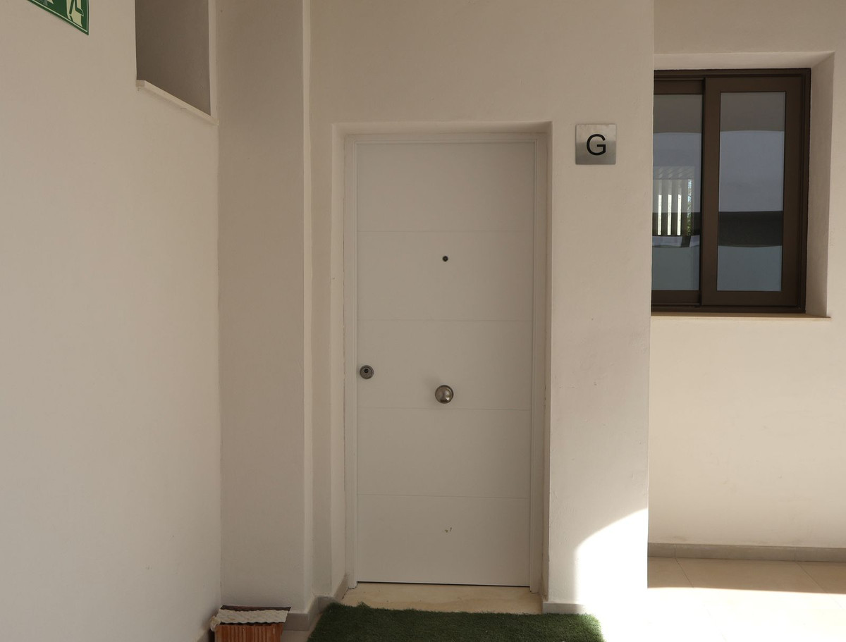 2 Bed Apartment for sale in Estepona Costa Del Sol, Málaga, Spain