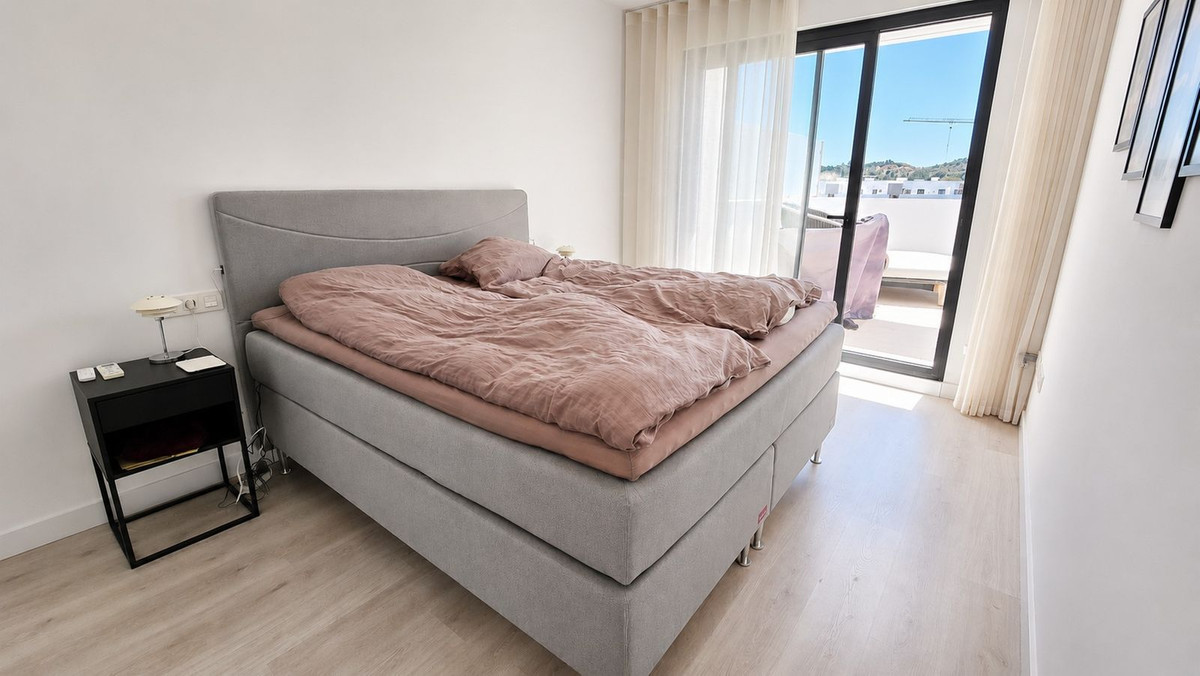 3 Bed Apartment for sale in Fuengirola Costa Del Sol, Málaga, Spain