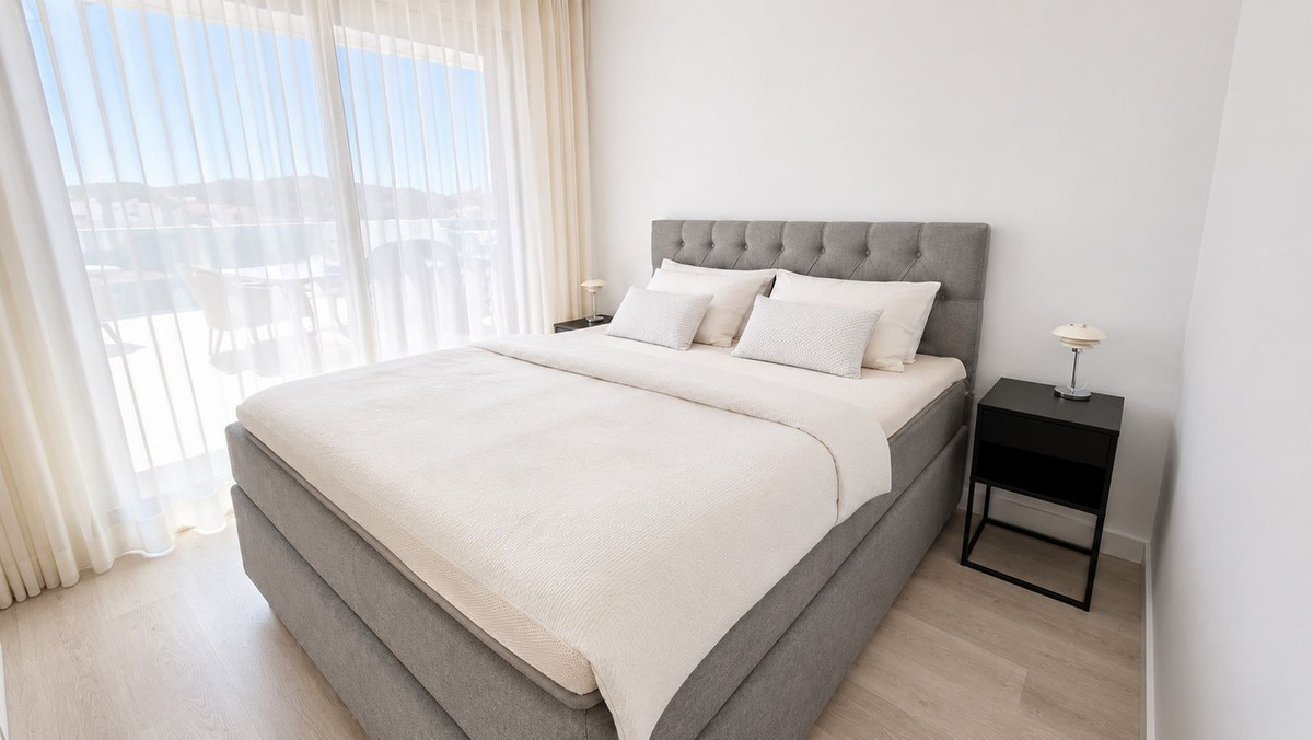3 Bed Apartment for sale in Fuengirola Costa Del Sol, Málaga, Spain