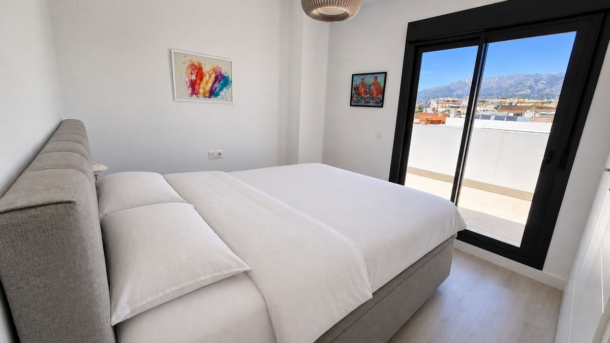 3 Bed Apartment for sale in Fuengirola Costa Del Sol, Málaga, Spain