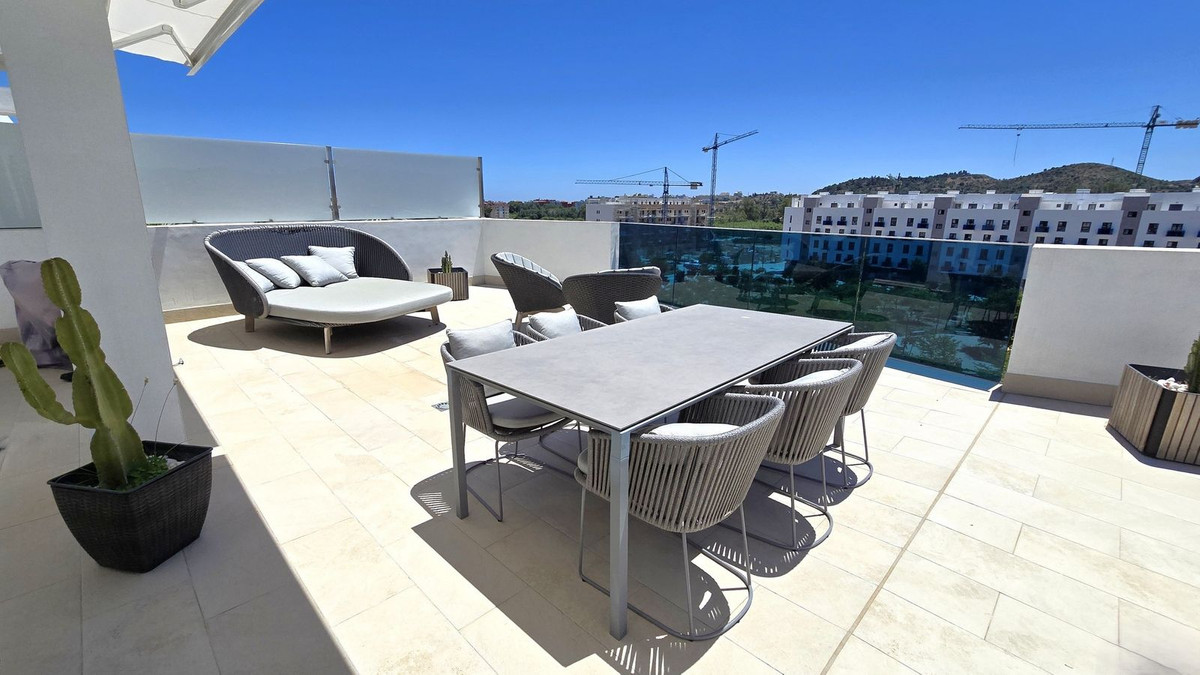 3 Bed Apartment for sale in Fuengirola Costa Del Sol, Málaga, Spain